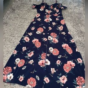 Navy floral maxi!